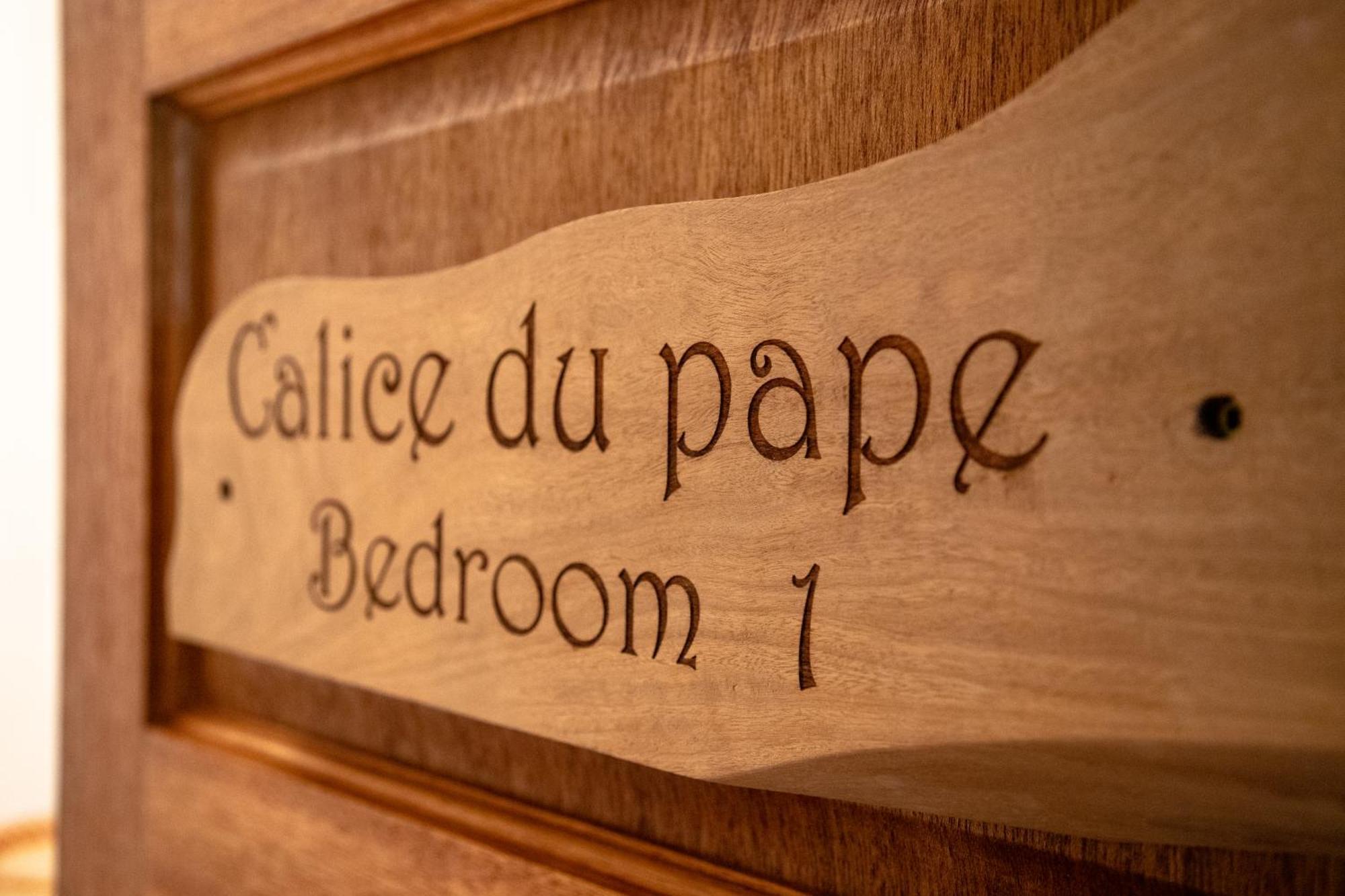 Cavern Apartments Baie Sainte Anne Luaran gambar